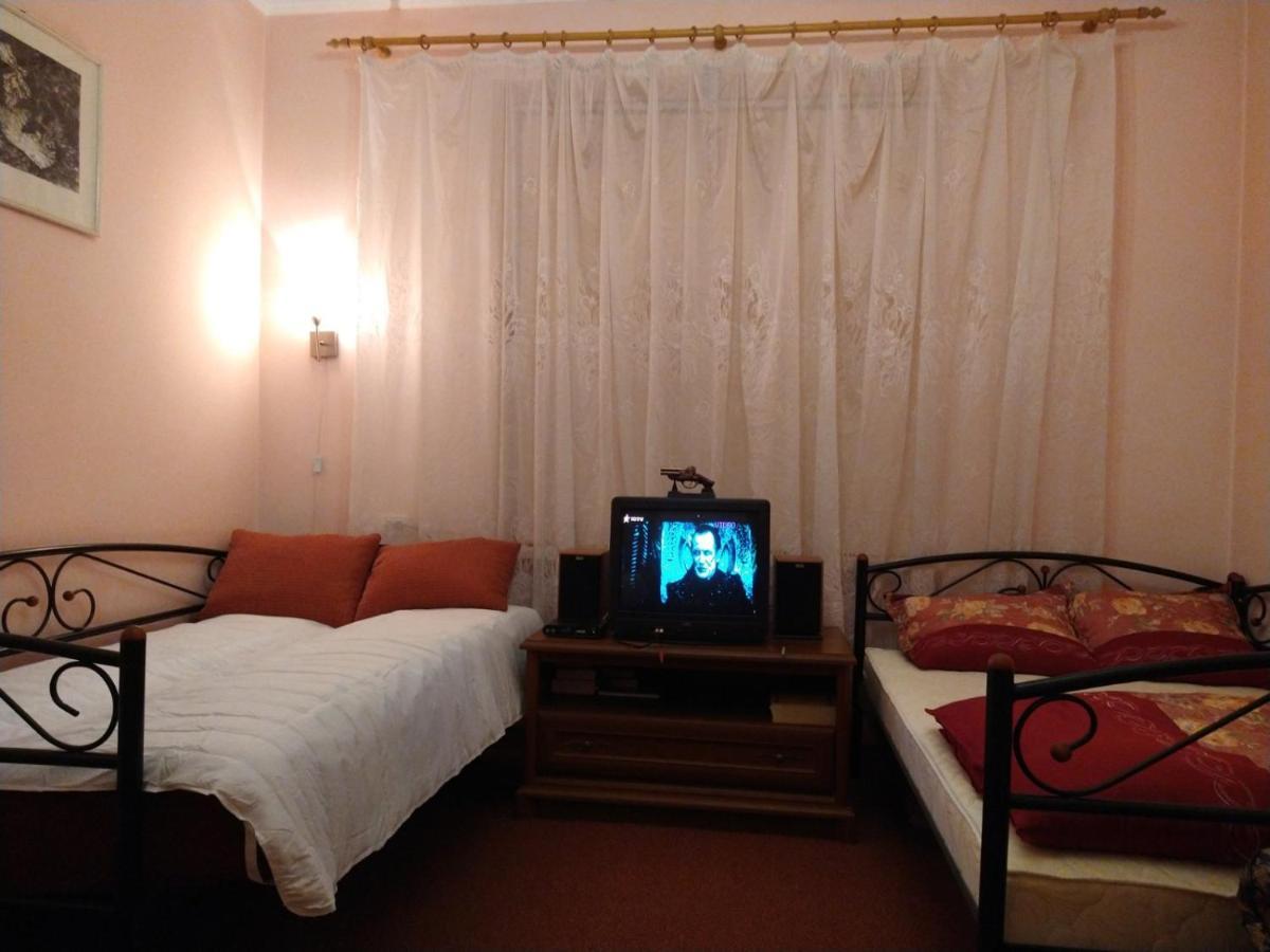 Near St. Anthony Apartment Lviv Exterior photo